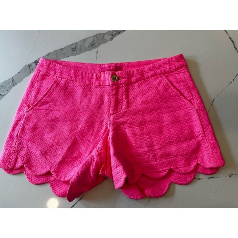 Lilly Pulitzer 5 Inch Buttercup MidRise Scallop Hem Pink Shorts Women’s Sz 6